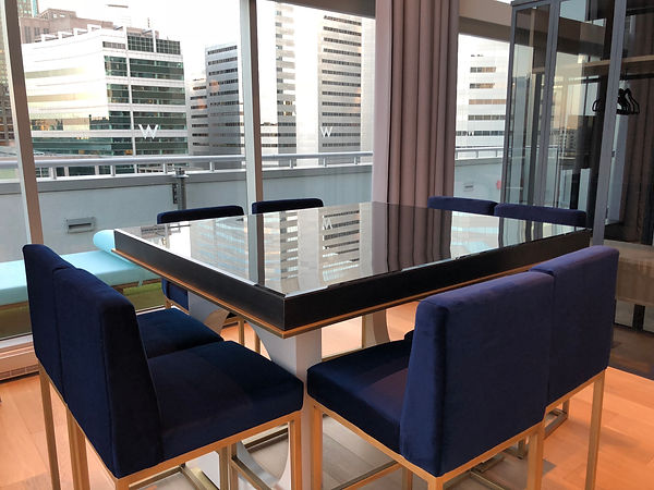 W Montréal - Suite Extrême Wow - Table