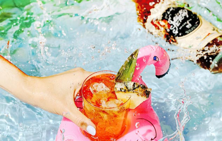 Sirotez l'été avec Sailor Jerry - Des cocktails fougueux et sans complexe pour faire la fête