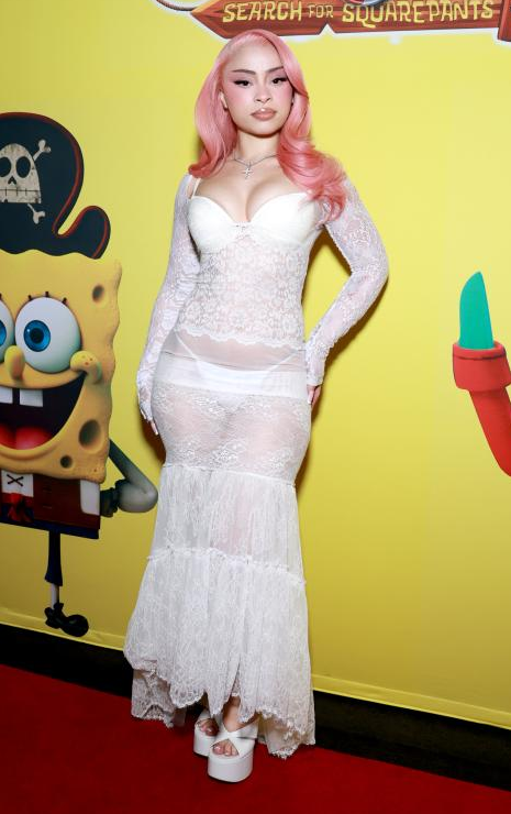 Ice Spice flashes naked iconic butt in ultra sexy outfit at movie premiere in NYC