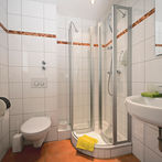 Chambre simple avec salle de bain