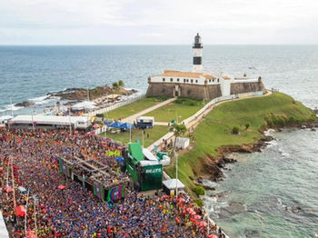 JNHOJE - Um mês para o Carnaval: hospedagem para folia chega a R$ 42 mil em Salvador