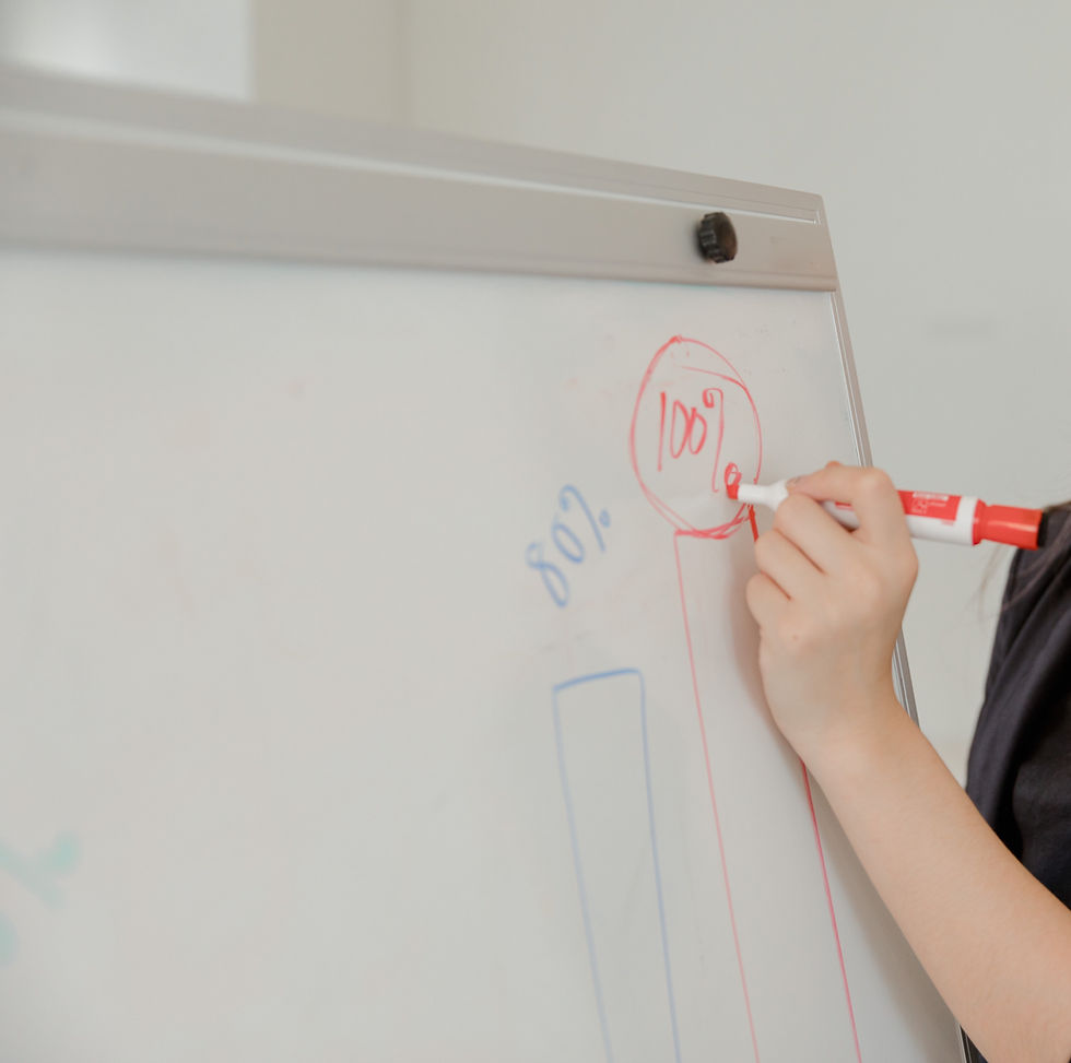 "Inequidad de género en el sistema de pensiones reflejado en el cálculo de la tasa de reemplazo"