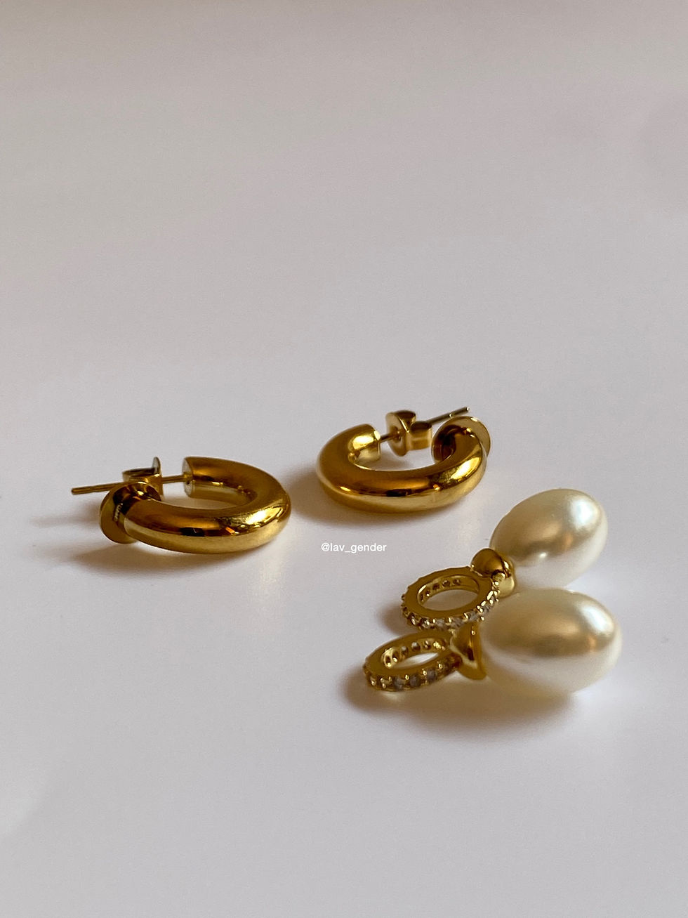 Thumbnail: Alice Pearl earring 