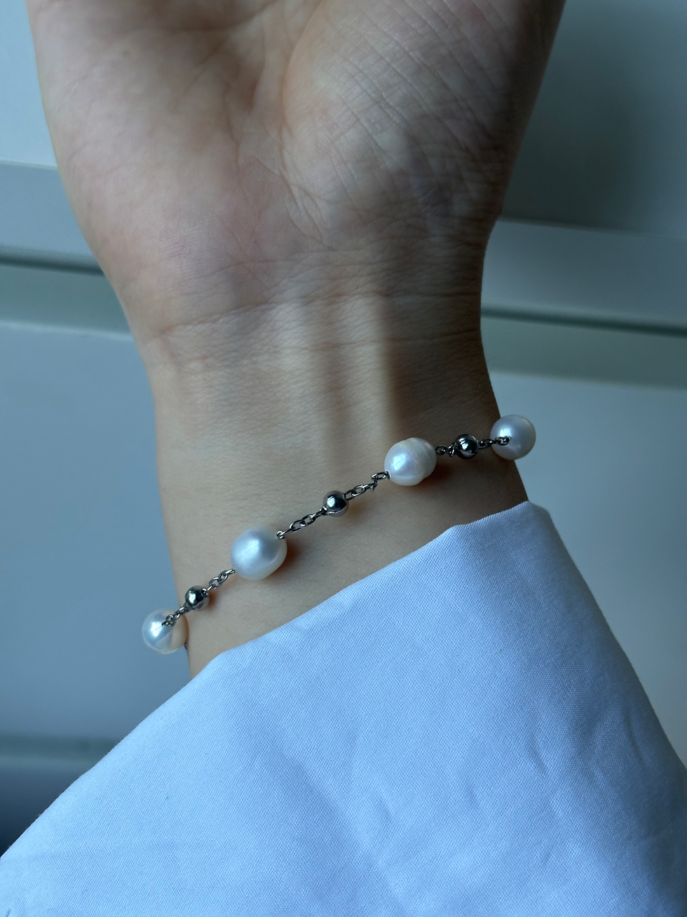 Thumbnail: Meli Pearl bracelet 