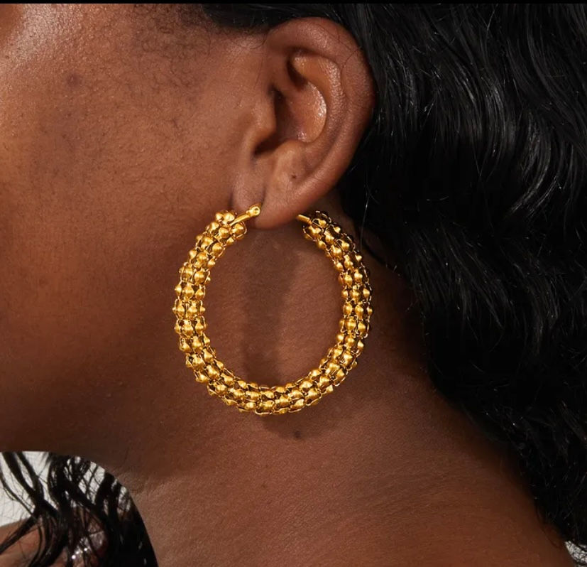 Thumbnail: Laura crinkled hoops 