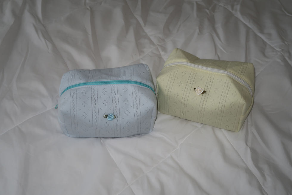 Thumbnail: Rosé quilted pouch 