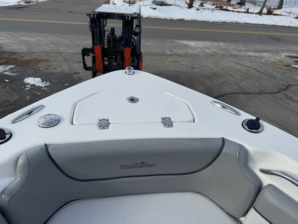 Thumbnail: 2022 NauticStar 2302 Legacy 23' Center Console Boat Yamaha F200 4-StrokeTrailer