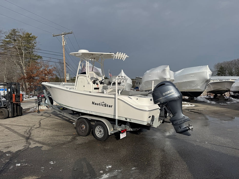 Thumbnail: 2022 NauticStar 2302 Legacy 23' Center Console Boat Yamaha F200 4-StrokeTrailer