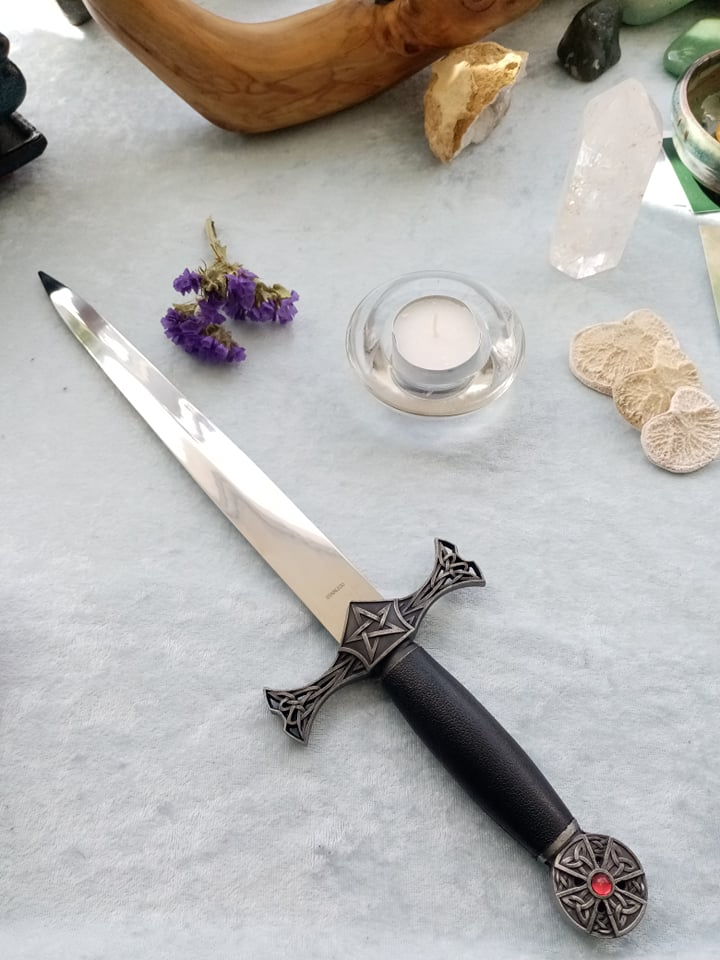 Thumbnail: Larger athame with pentagram