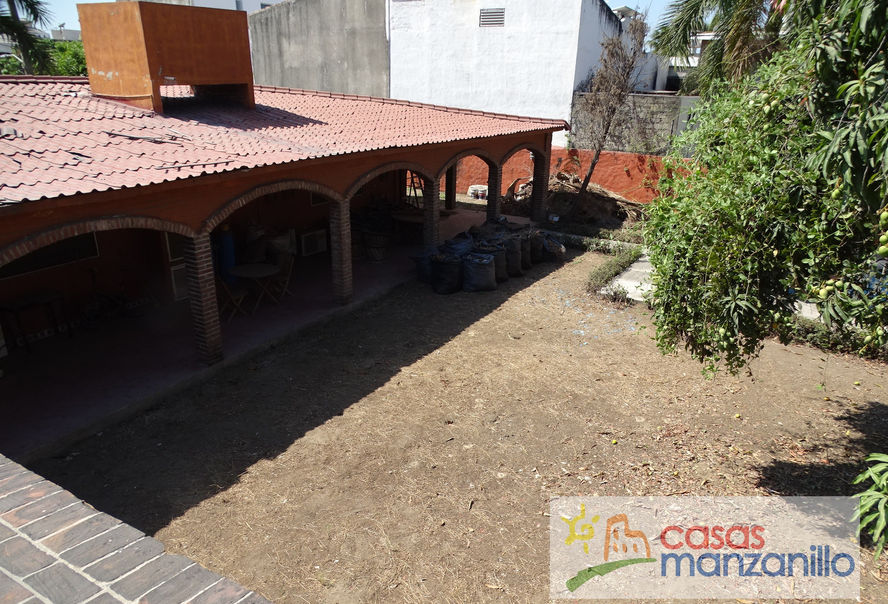 Propiedad en Venta Manzanillo, Colima - Las Brisas - colonia Morelos - inmobiliaria - real estate - bienes raíces - inversiones - Manzanillo realtors - casas - departamentos - terrenos - edificios - bodegas - naves industriales - oficinas - ranchos - depas - playa - compra - venta - arrendamiento - rentas vacacionales - airbnb - infonavit - AMPI - NAR - mejor inmobiliaria - Agentes inmobiliarios