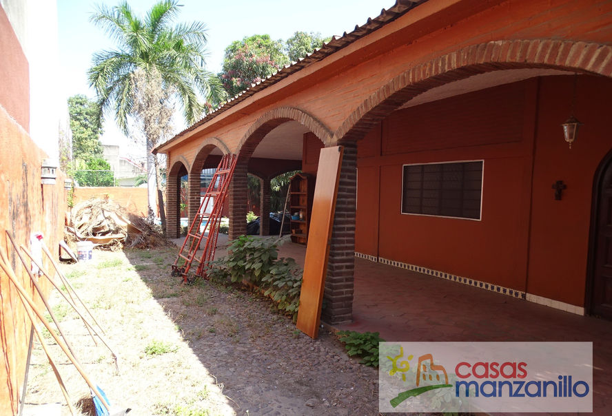 Propiedad en Venta Manzanillo, Colima - Las Brisas - colonia Morelos - inmobiliaria - real estate - bienes raíces - inversiones - Manzanillo realtors - casas - departamentos - terrenos - edificios - bodegas - naves industriales - oficinas - ranchos - depas - playa - compra - venta - arrendamiento - rentas vacacionales - airbnb - infonavit - AMPI - NAR - mejor inmobiliaria - Agentes inmobiliarios