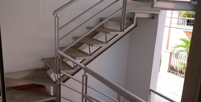 Departamento RENTA Manzanillo  - Zona Centro - Inmobiliaria - Real Estate - Manzanillo Realtors - Casas - Venta - Terrenos - Bienes Raíces - Inversiones - Infonavit - AMPI - Playa