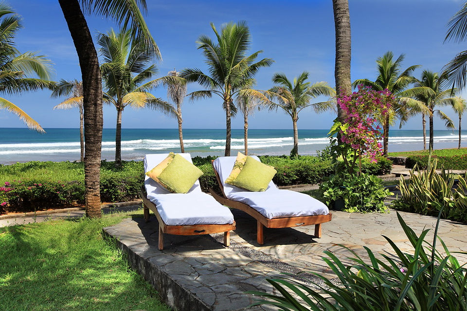 Ocean view pair of loungers 