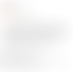 "So lucky to have a proper travel agents still on the high street" - Suzie Cacciatore