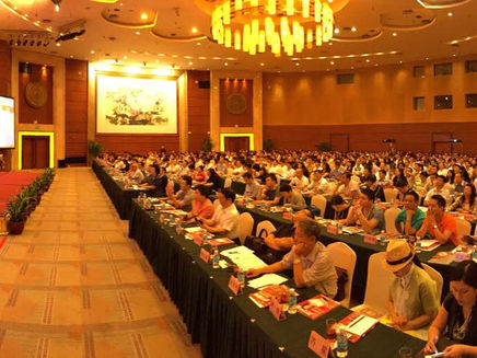 USCEC Vice President Gave Lecture in "Classes of the Time" in Shenzhen  USCEC副会长应邀 “时代商家大讲