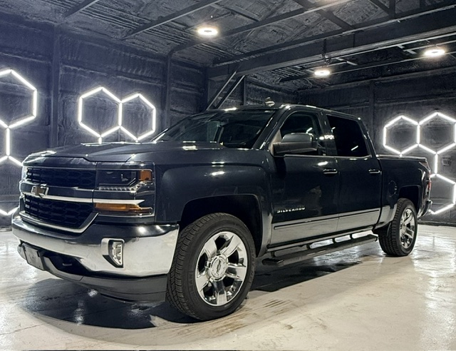 2018 Chevrolet Silverado 1500 LT 4X4 Crew Cab Short Box's photo