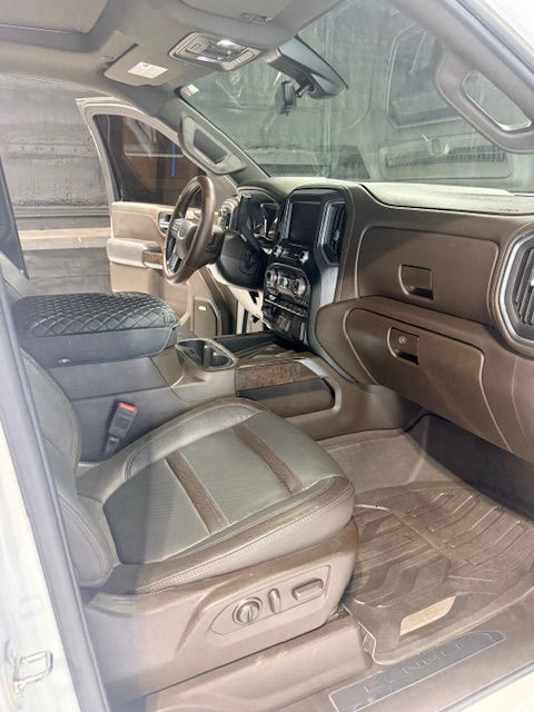 Thumbnail: 2019 GMC Sierra Denali