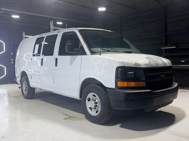 2012 Chevrolet Express 2500 Work Van HD's photo