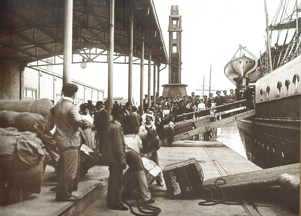 Immigrants disembark from a passenger ship at the Port of Buenos Aires in 1904.
