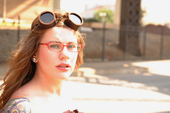 Thumbnail: Simple Leather Goggles