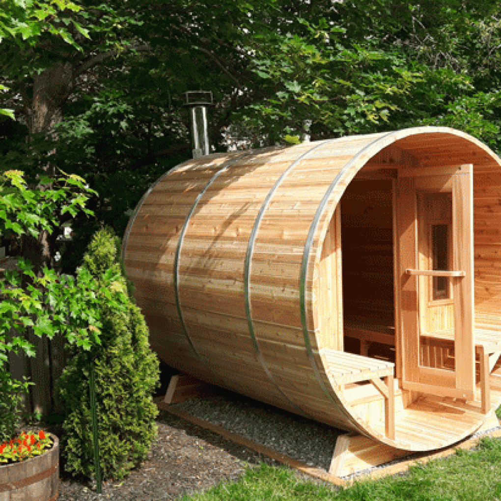 KnottyCedarbarrel-sauna-with-harvi-1020x1020.gif