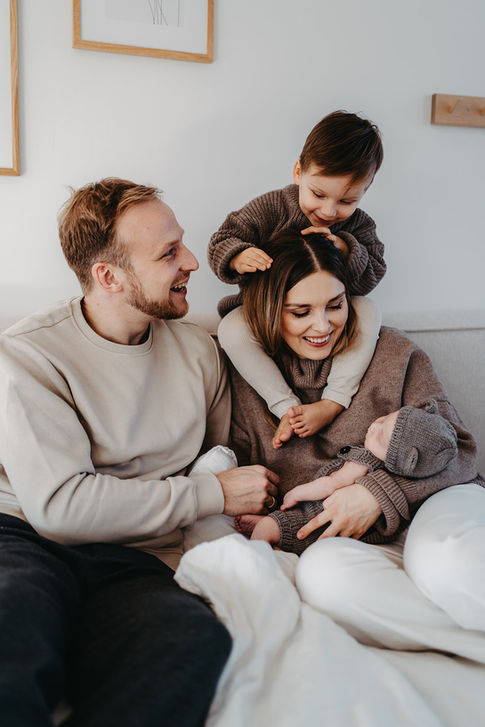 Babyshooting Homestory Newbornshooting Familienshooting Salzburg