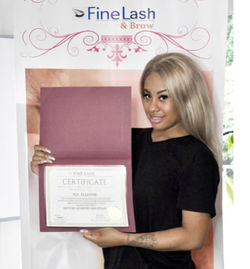 Lash Graduate