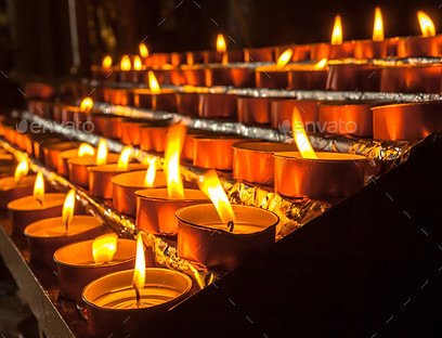 votive candels 2.jpg