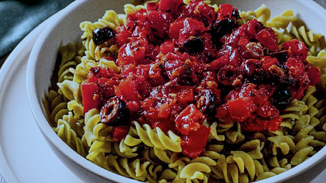 Black Bean Spaghetti with Quick Tomato Sauce (Balanced)