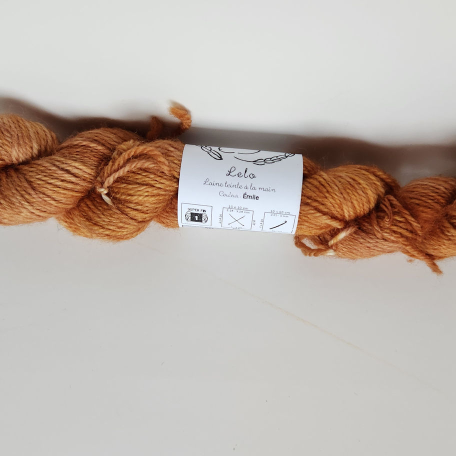 écheveaux de laine Lelo de couleur emile 25g