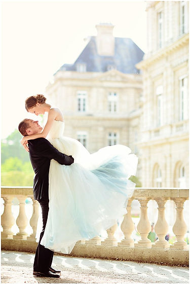 dramatic-lift-wedding-photos.jpg