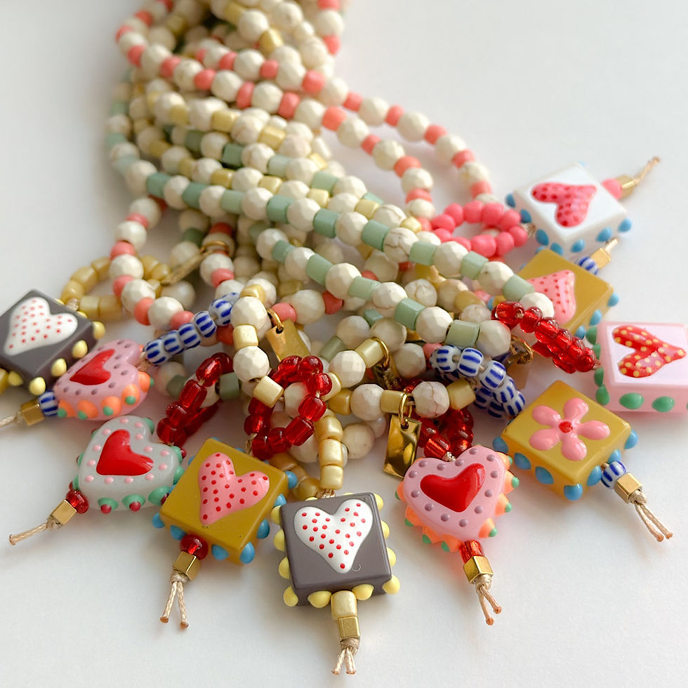 Thumbnail: European and American French white turquoise bead necklace, heart-shaped glass p