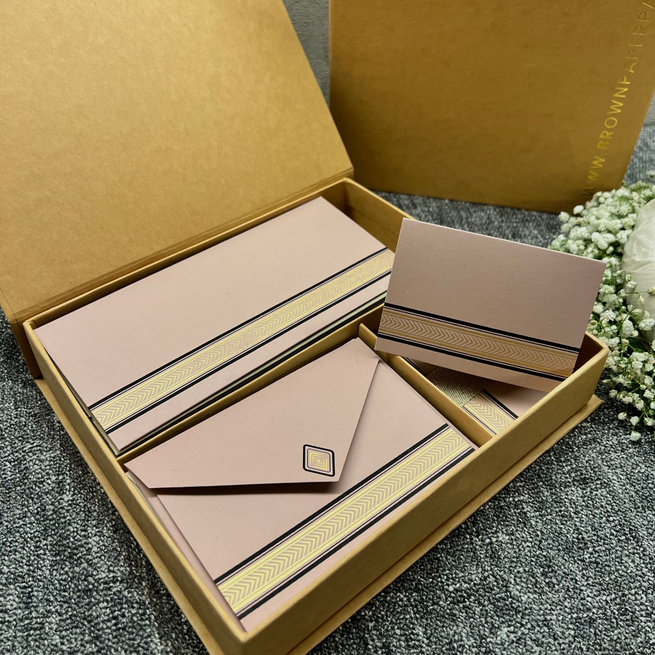 Dharah Luxe Box