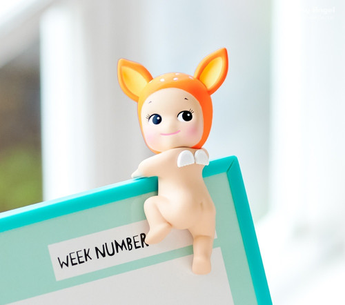 sonny angel doll mini figure - hippers looking back 20th