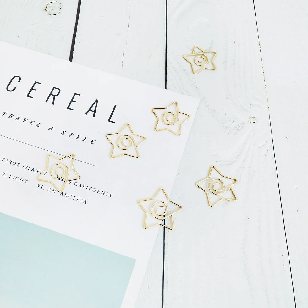 Thumbnail: gold star shapes paper clips