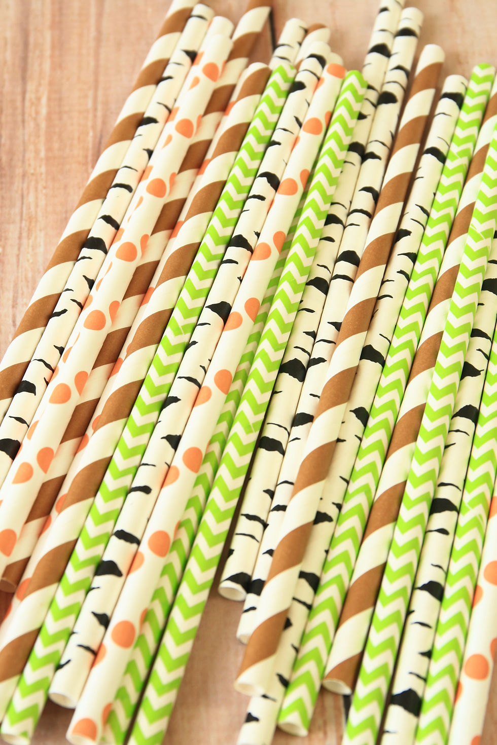 Thumbnail: woodland adventure mix paper straws