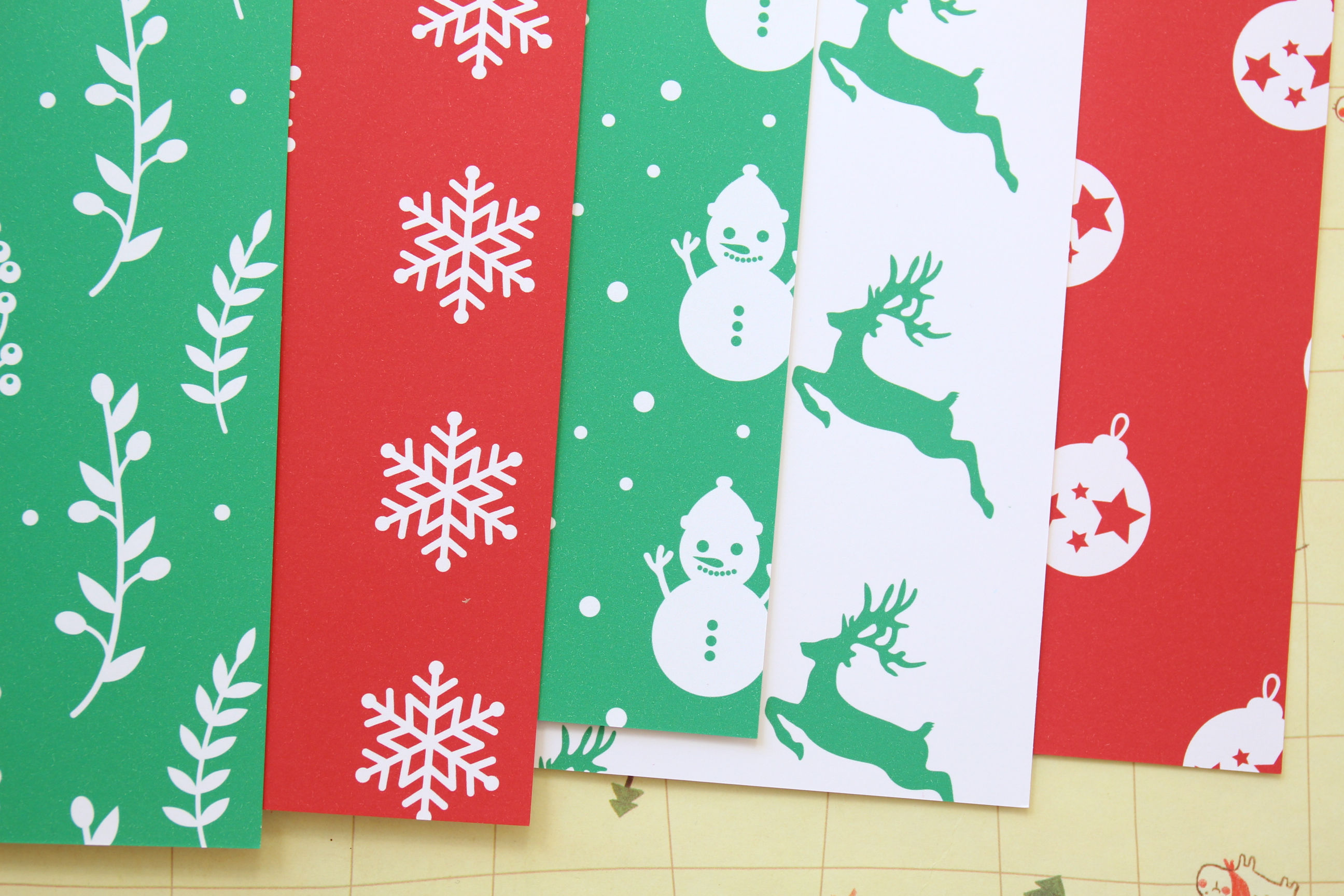 set 02 red and green christmas mix printed card stock