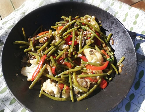 Wok de légumes d'été et d'automne