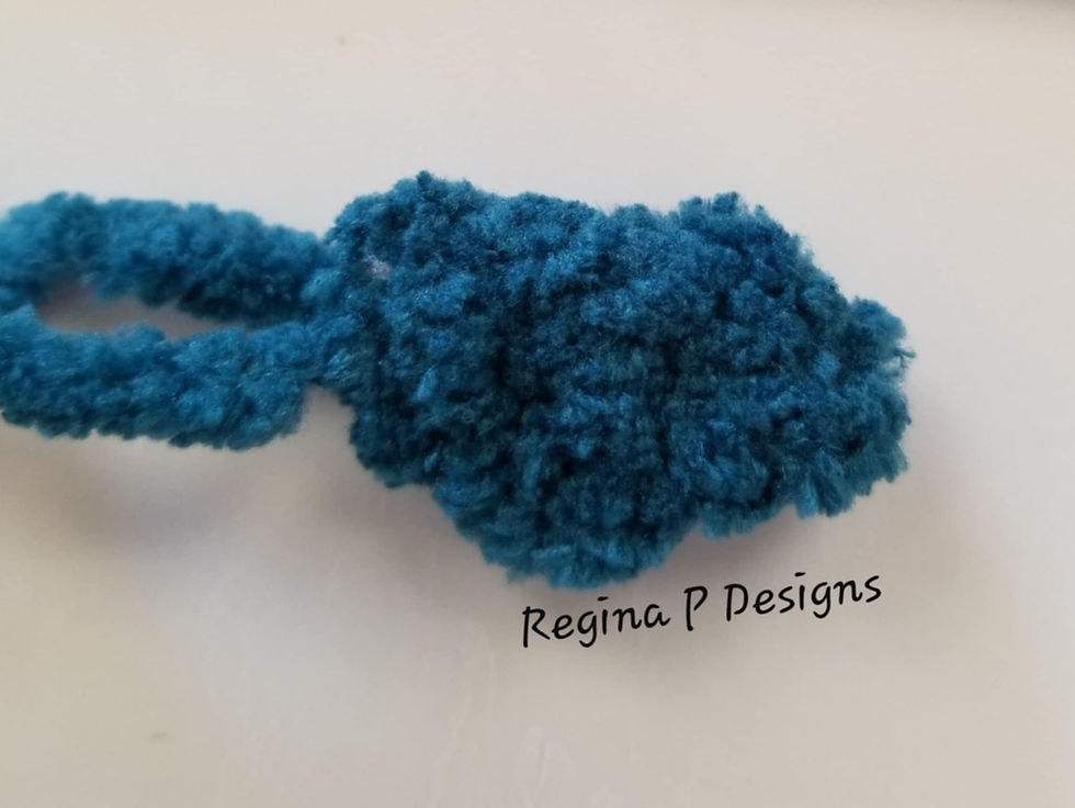 Christmas Cake Plush crochet pattern from Regina P Designs