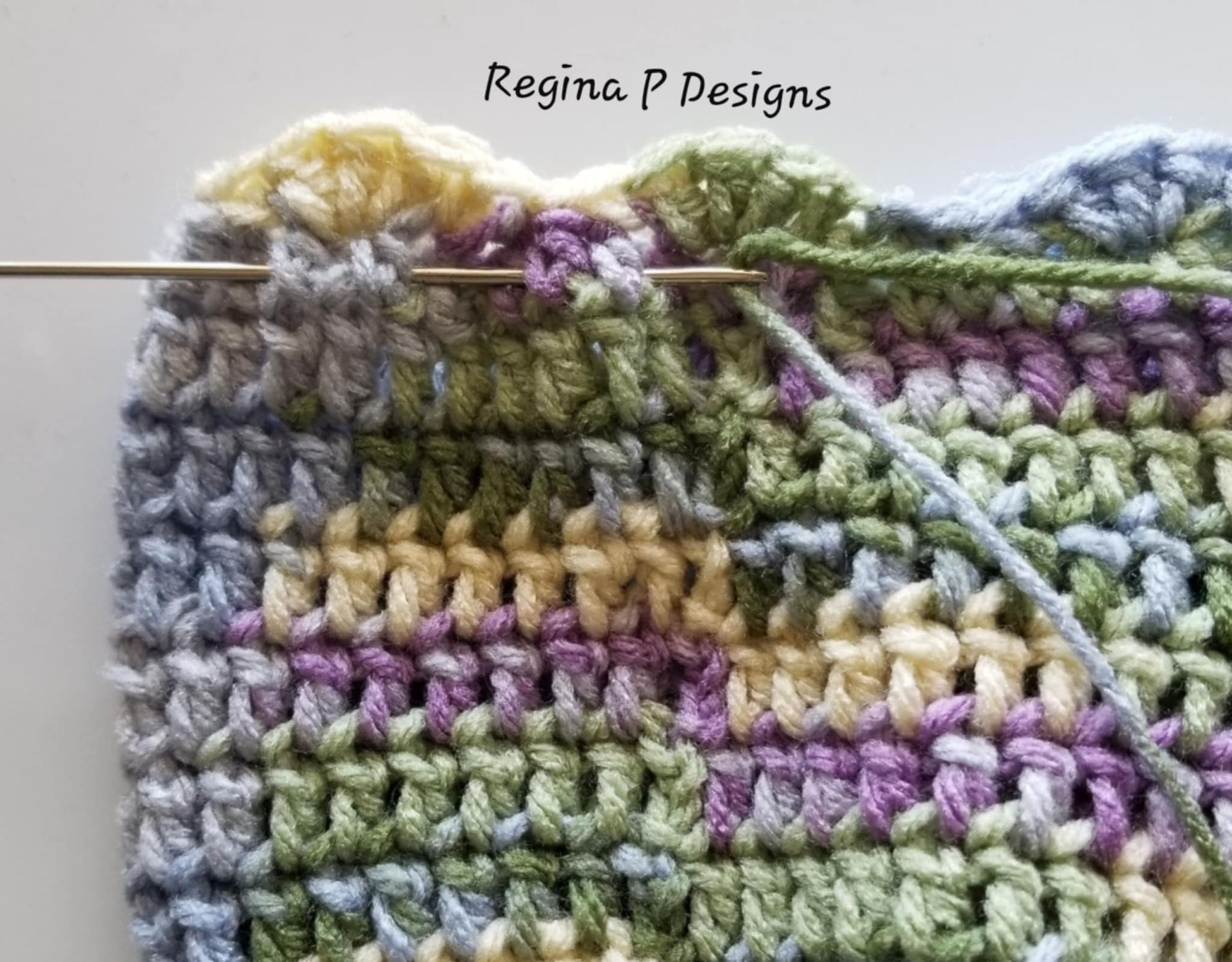Tulip Bag Crochet Pattern from Regina P Designs