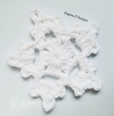 Snowflake Star Ornament crochet pattern from Regina P Designs