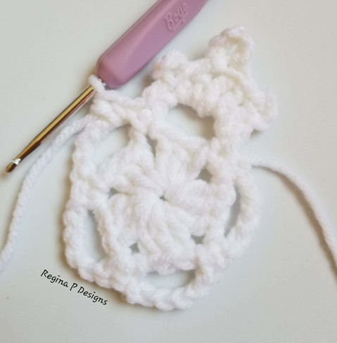 Snowflake Star Ornament crochet pattern from Regina P Designs