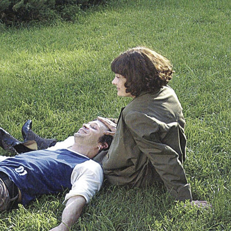 Marie Trintignant : 22 ans après sa mort tragique, retour sur l’histoire d’amour toxique qui a brisé sa vie