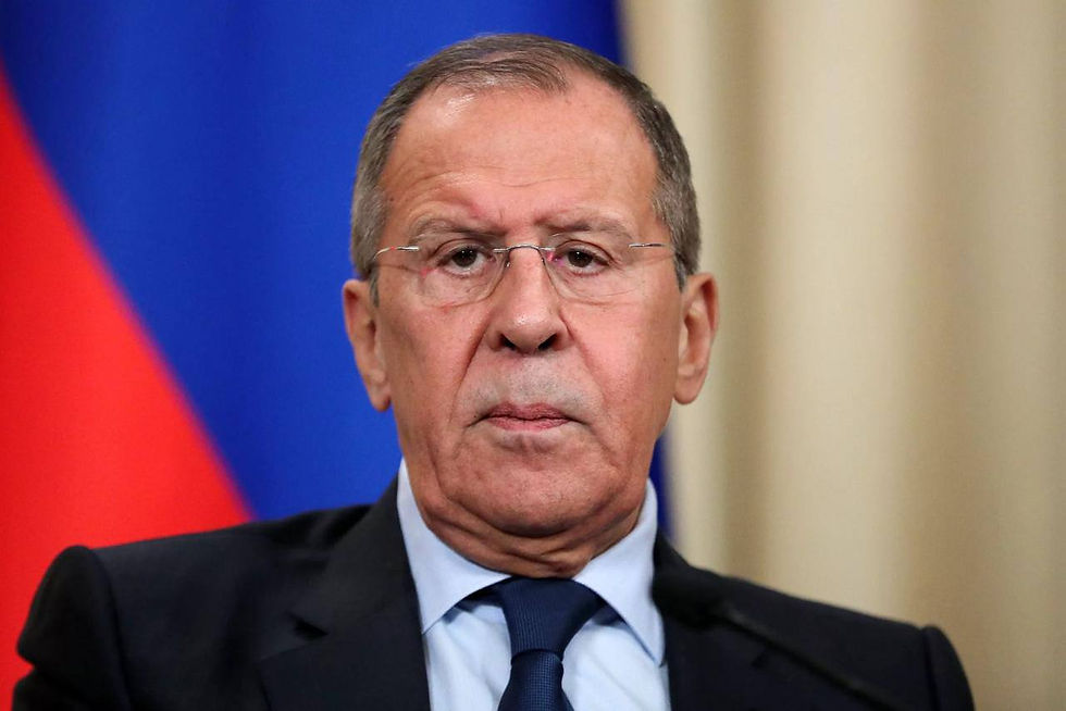 Lavrov affirme qu’une attaque de drones ukrainiens a visé la résidence présidentielle russe à Novgorod, Kiev dément.