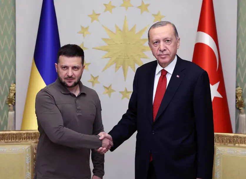 Erdogan propose à l’OTAN d’adopter le “modèle turc” entre la Russie et l’Ukraine