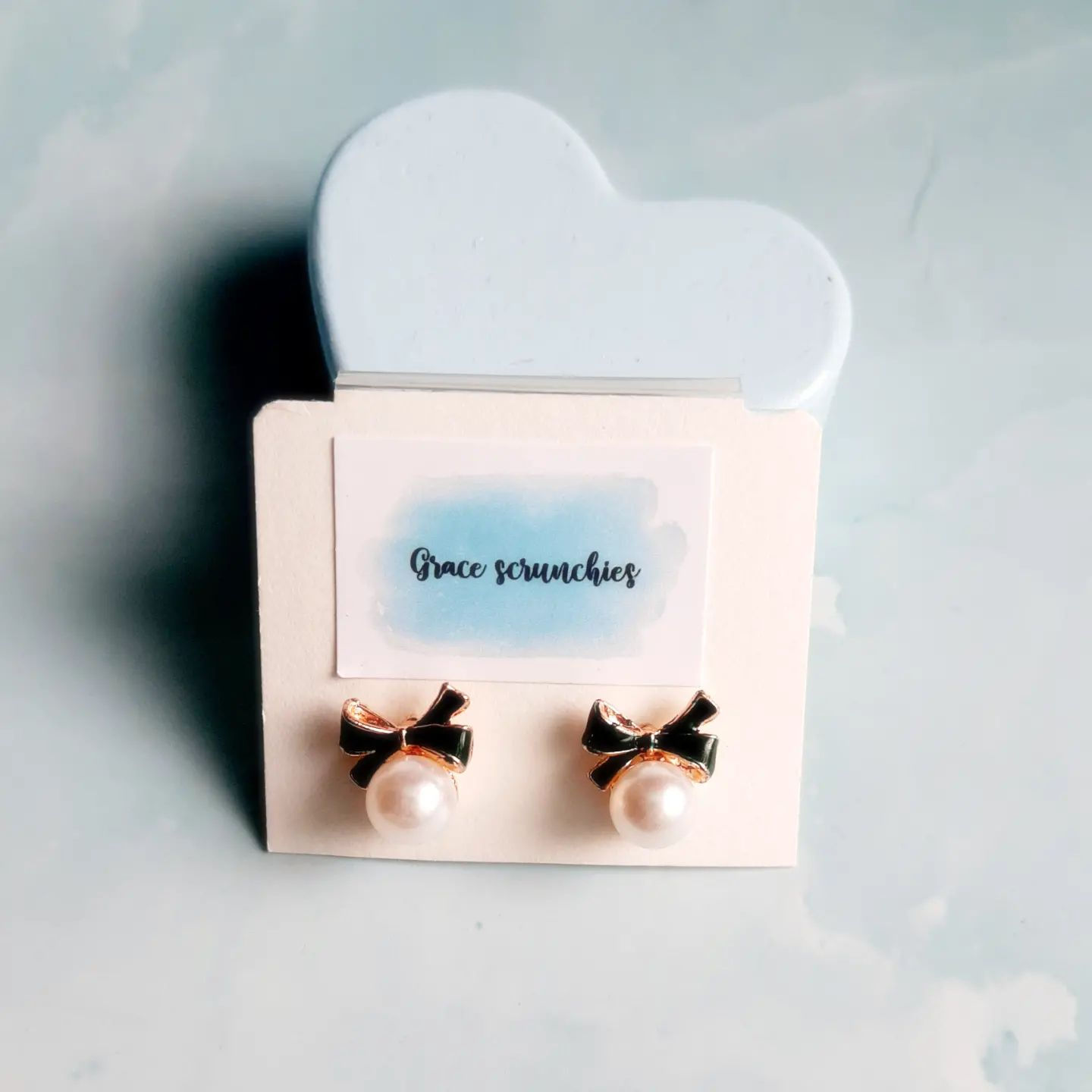 Bow Pearl Earring - Dark Green