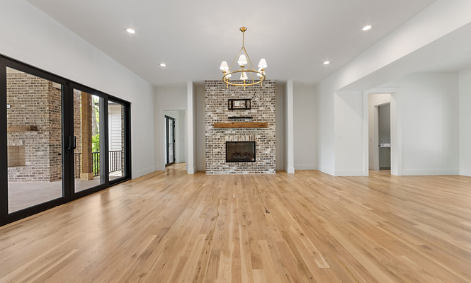 14-Family Room.jpg