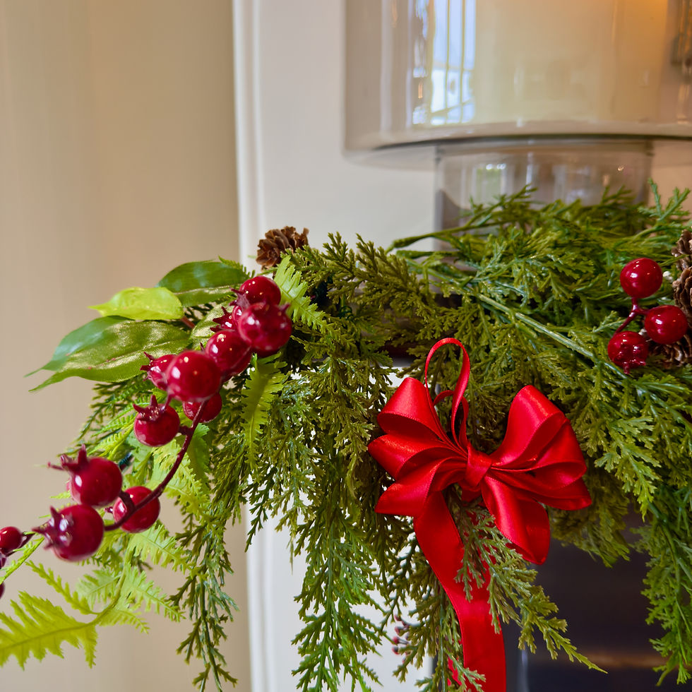 Thumbnail: Scarlett Winterberry Everlasting Christmas Garland