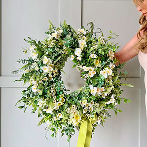 NORDIC SPRING GARDEN WREATH