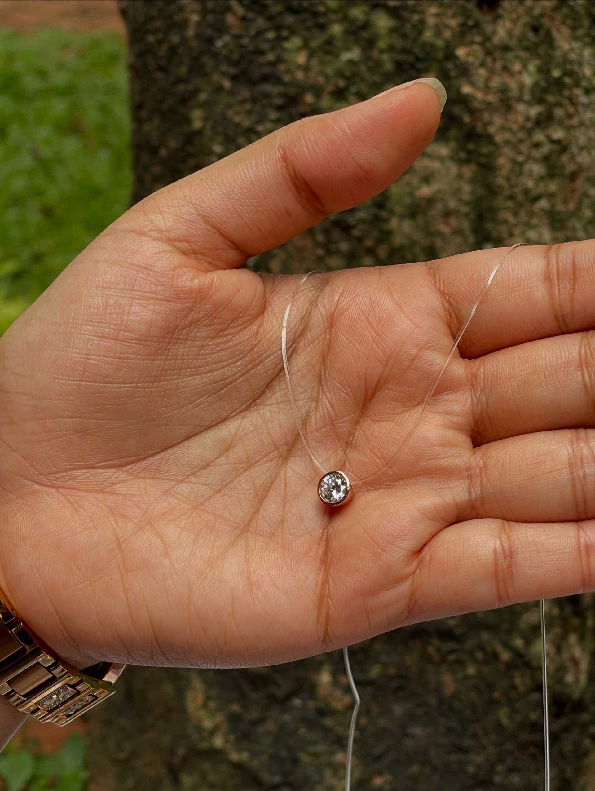 Transparent AD Necklace – elegant transparent thread necklace for women